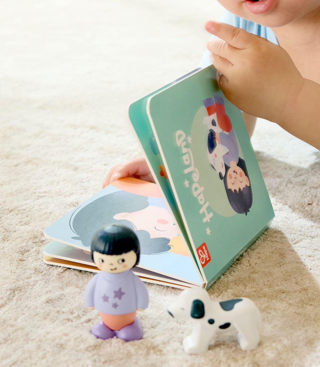 Hape Libro y Muñecos - Hapeland Dog´s Surprise