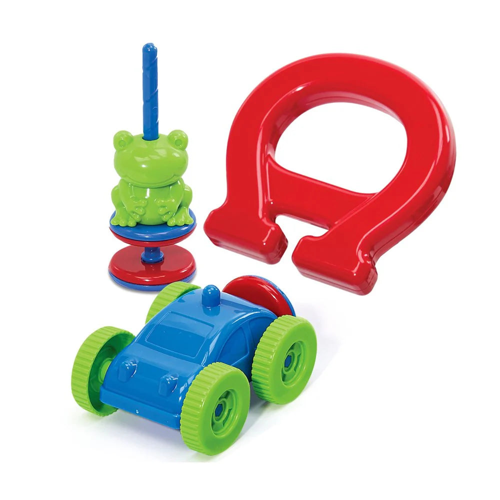 Componentes do kit Kidzlabs Imanes Divertidos: rã magnética, íman em ferradura vermelho e carro de corrida azul e verde.