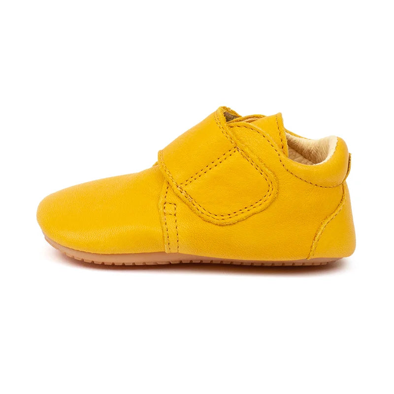 calçado respeitador barefoot, froddo wooly, amarelo, lado