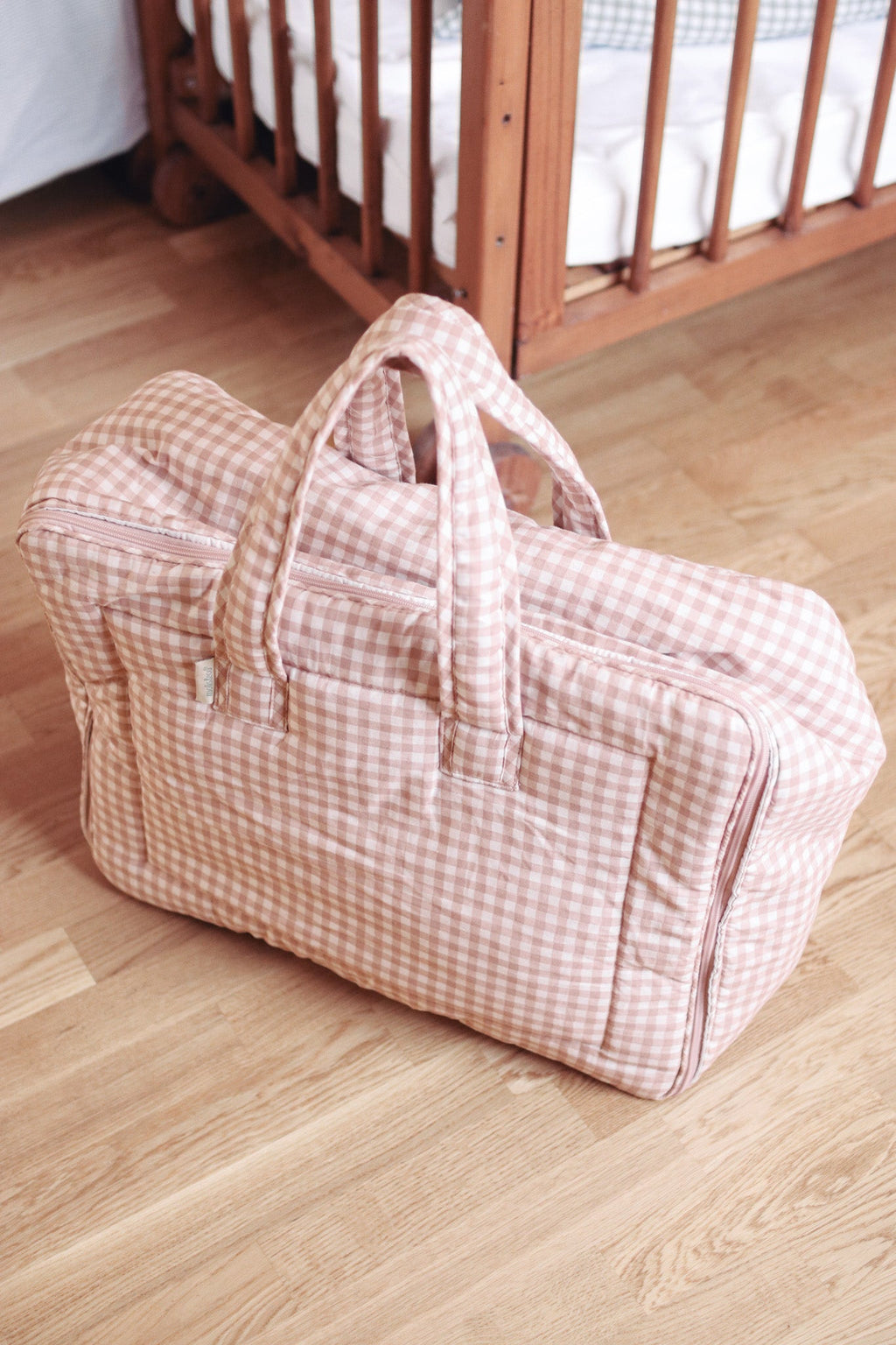 Mala de viagem infantil MolisandCo Dusty Rose em algodão macio e resistente, com fecho de correr e duas asas curtas