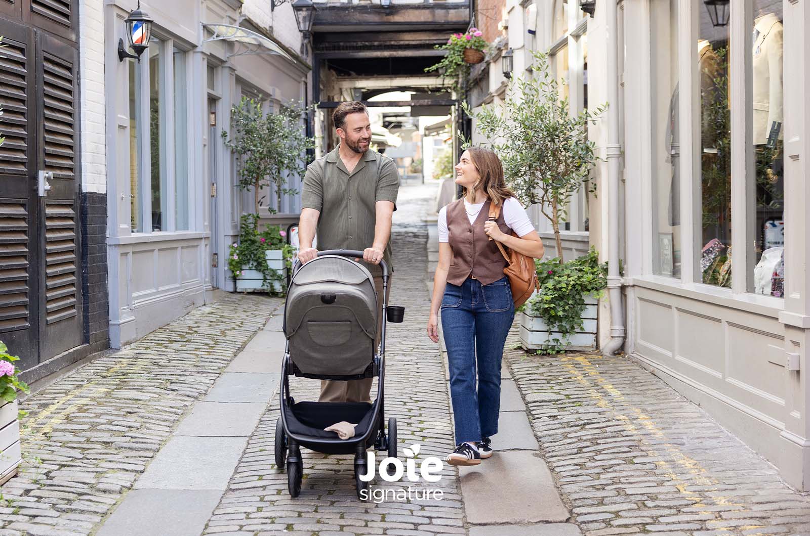 Joie carrinho de passeio Reversível Finiti Signature - até 22kg
