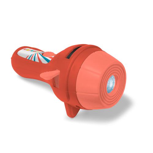 Lanterna projetor KidyWolf KIDYSLIDE cor laranja com luz acesa, mostrando o design compacto e a ranhura para os slides de histórias.