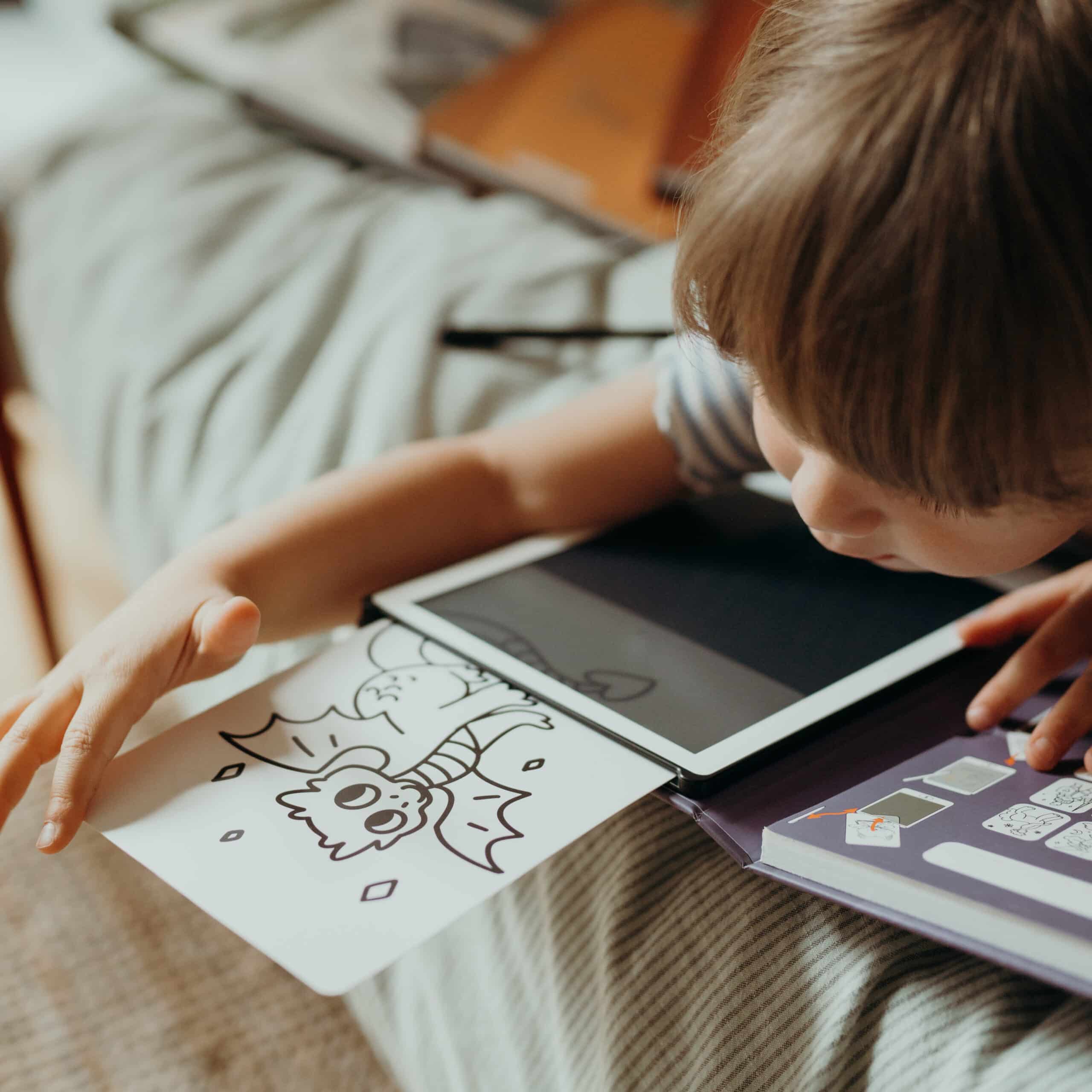 KidyWolf Drawing Tablet with Pen - Dinosaurs 