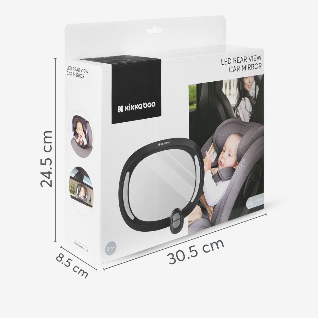Dimensões da embalagem do espelho auto Kikkaboo com LED: 30.5cm de largura, 24.5cm de altura, 8.5cm de profundidade.