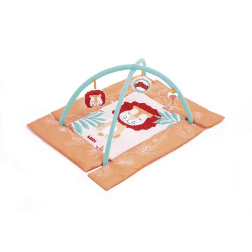 Ludi Tapete de Atividades Leão visto de cima, com os arcos montados e brinquedos pendurados.