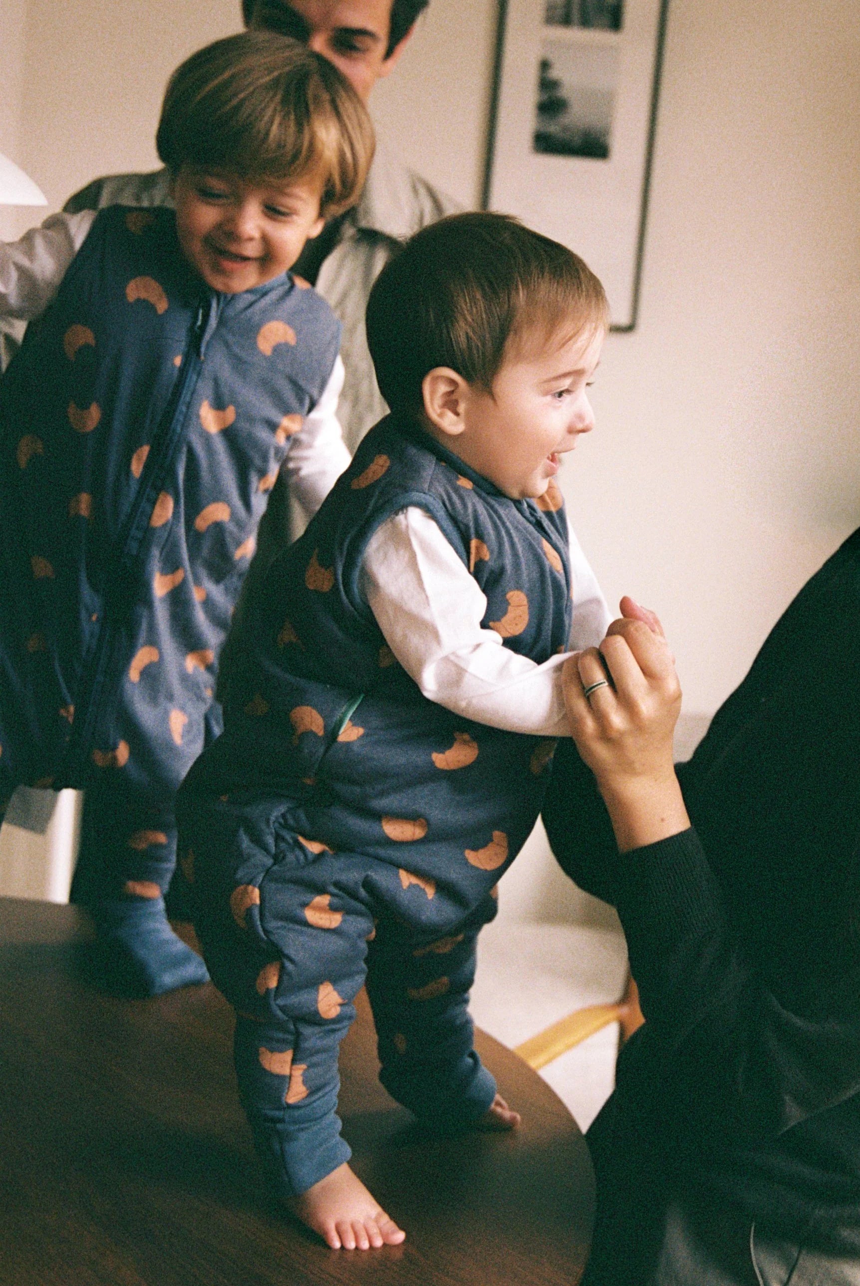 MolisandCo TOG 2.5 Saco de dormir com pés [Croissants] * por encomenda