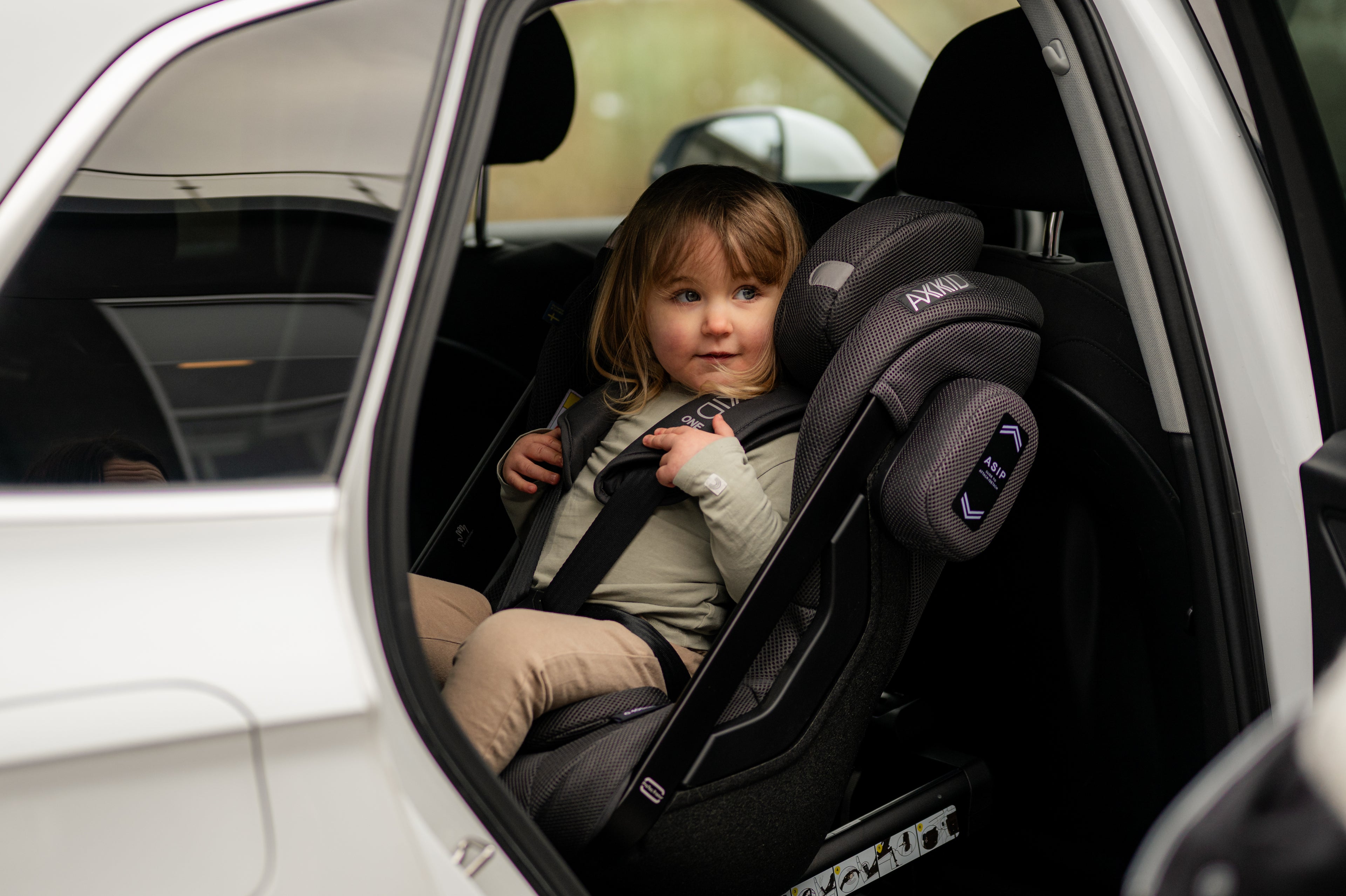 Cadeira Auto Axkid ONE 3 MESH LIMITED EDITION | 61cm  - 125cm ou 23kg