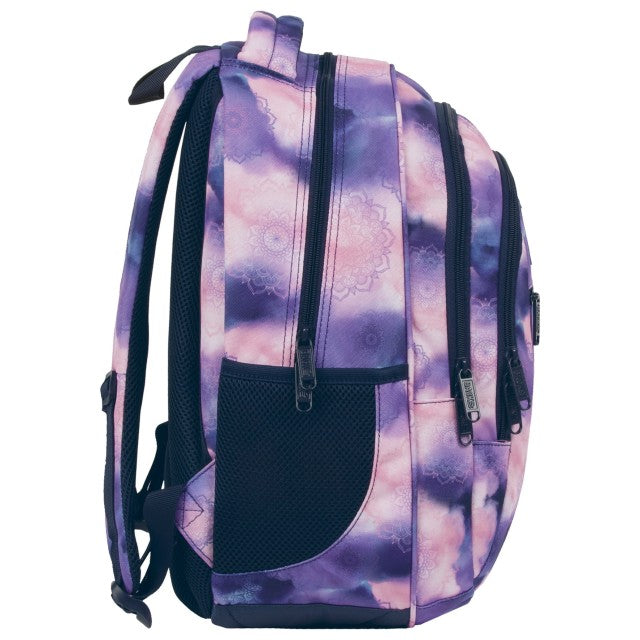 Vista lateral da mochila com bolso para garrafa de água
