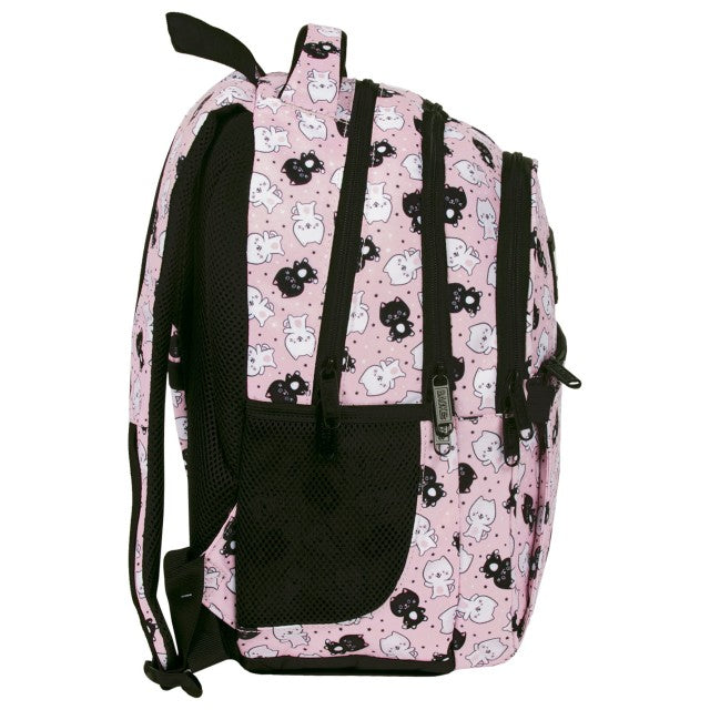 Vista lateral da mochila com bolso para garrafa de água