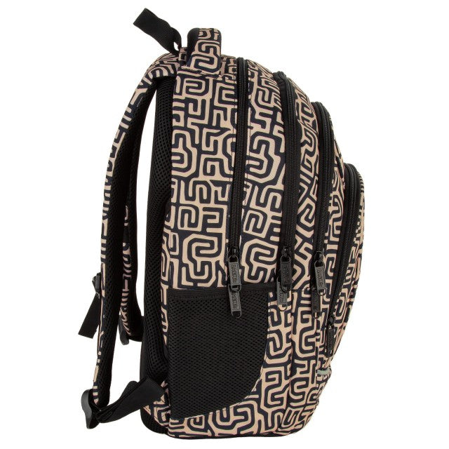 Vista lateral com bolso para garrafa de água