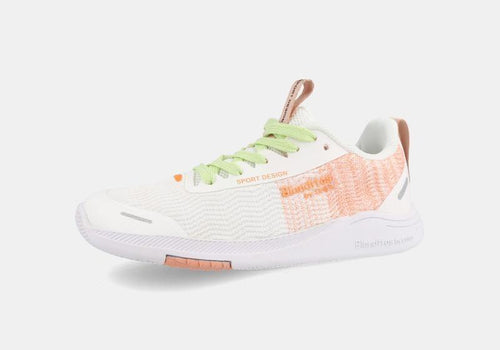 Ténis desportivo infantil barefoot da Blanditos by Crio's, modelo Poseidon, em tons de branco, laranja e atacadores verde lima, visto de perfil.