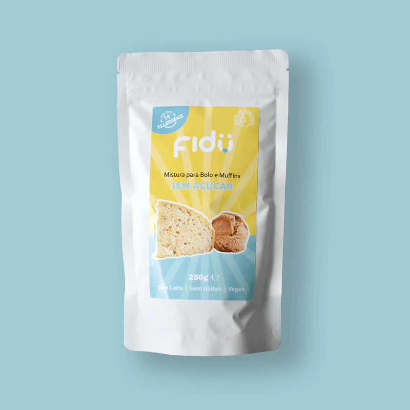 Embalagem de Fidu Preparado para Bolo e Muffins sem açúcar 250gr em fundo azul claro.