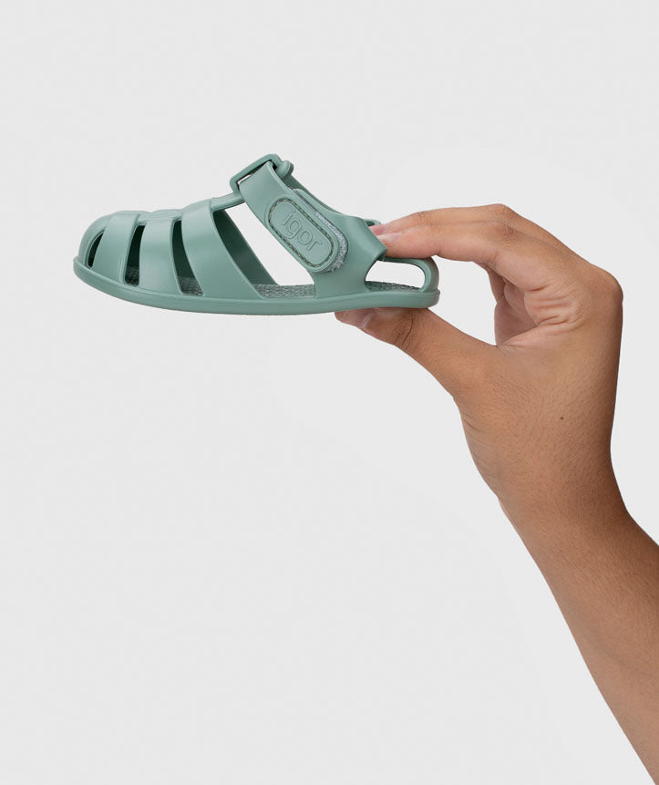 Igor Barefoot Nemo Solid Sandal Matcha