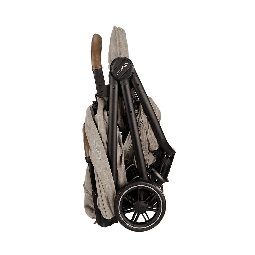 Silla de paseo compacta Nuna DUO TRVL + huevo PIPA NEXT