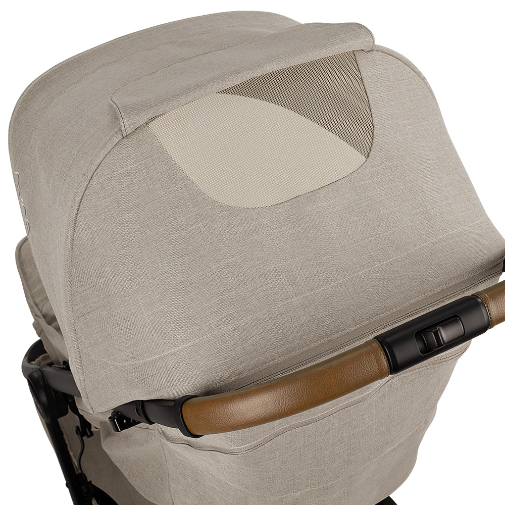 Cochecito compacto Nuna TRVL hasta 22,7 kg