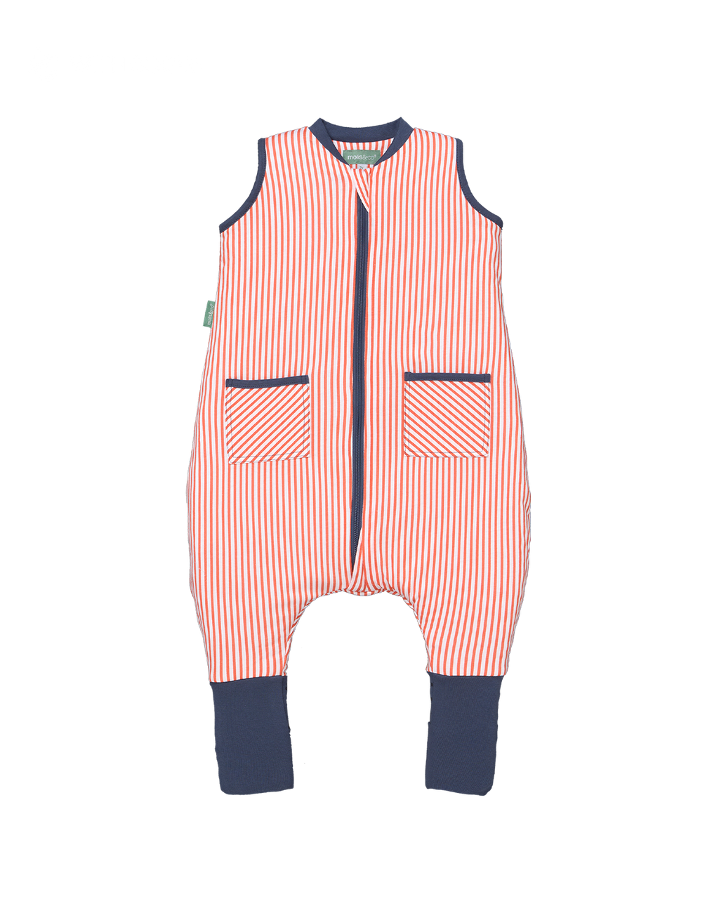 Pijama manta MolisandCo TOG 1.0 com pés e meias antiderrapantes na cor Sailor Orange, vestido por uma criança