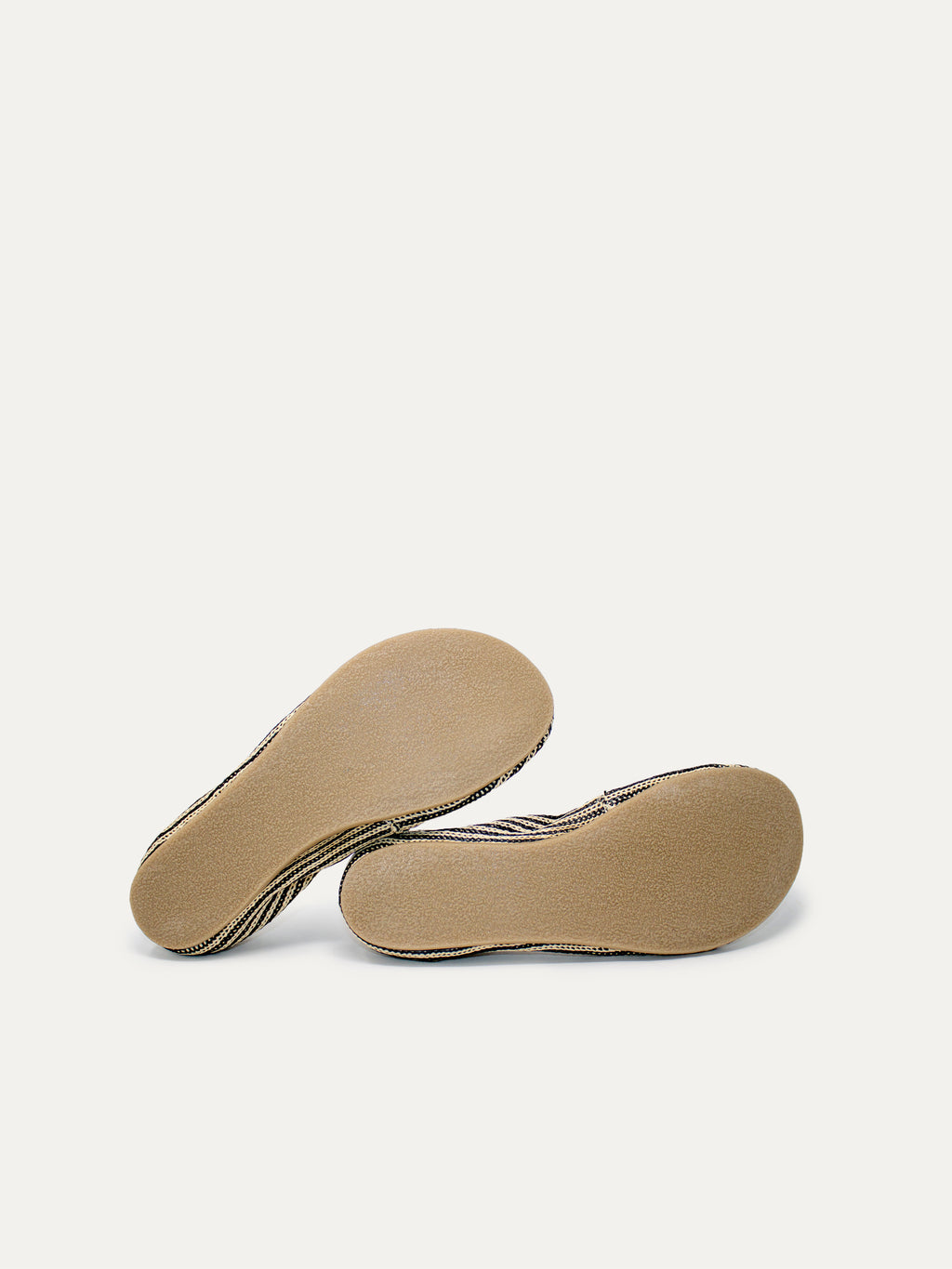 Mum Barefoot - Bailarina Sara Coal