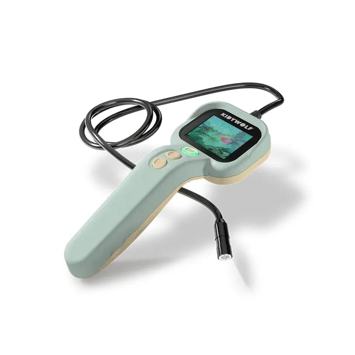 Imagem de estúdio da câmara KidyWolf KIDYEXPLORE com ecrã ligado, mostrando uma imagem subaquática.