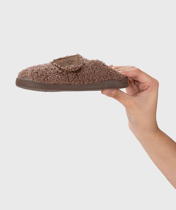 Igor Barefoot Pantufa Junior Rizo Marron