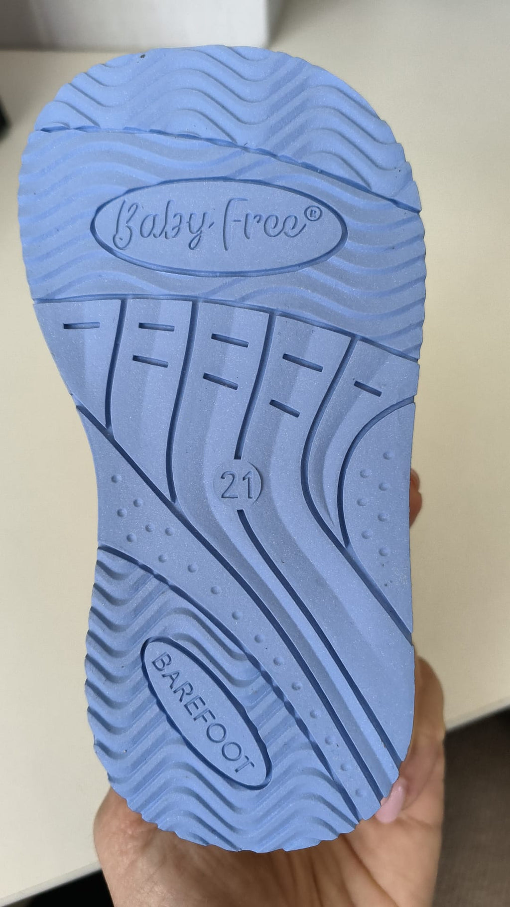 BabyFree Sapatilha Barefoot Azul com Velcro