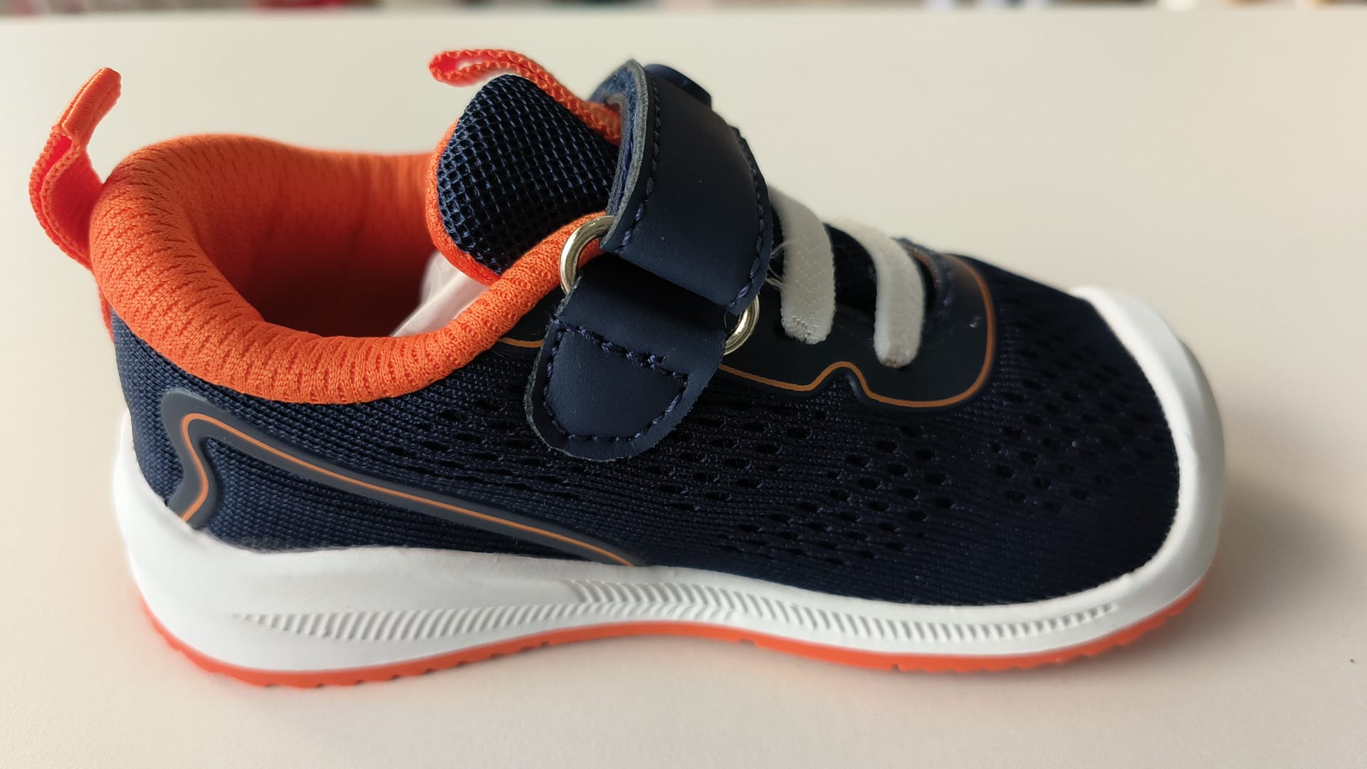 BabyFree Sapatilha Barefoot Azul e Laranja com elásticos