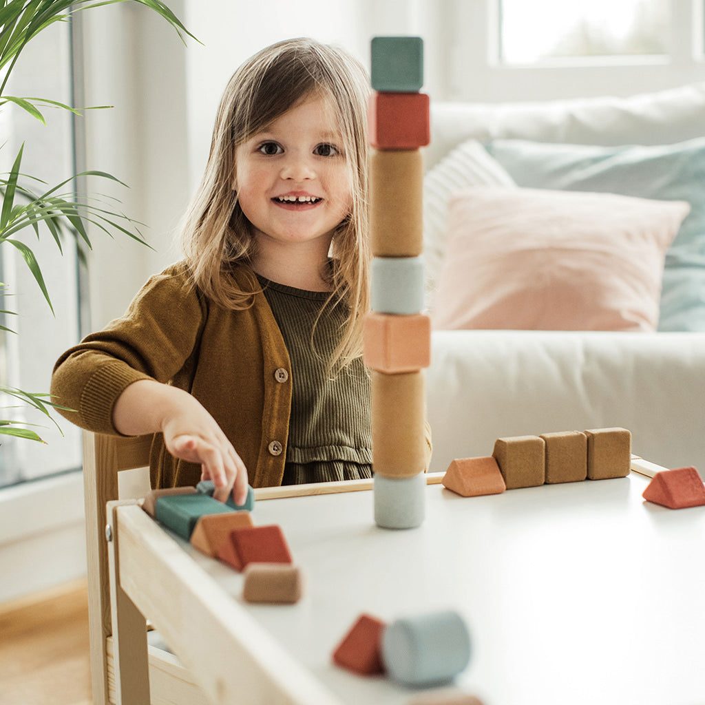 Blocos de construção em cortiça Korko Small Architects, leves e macios, em várias formas