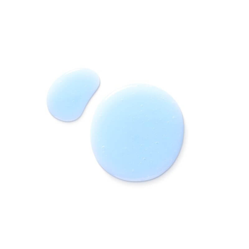 Amostra da textura em gel leve e refrescante de cor azul clara do pos-solar Acorelle.