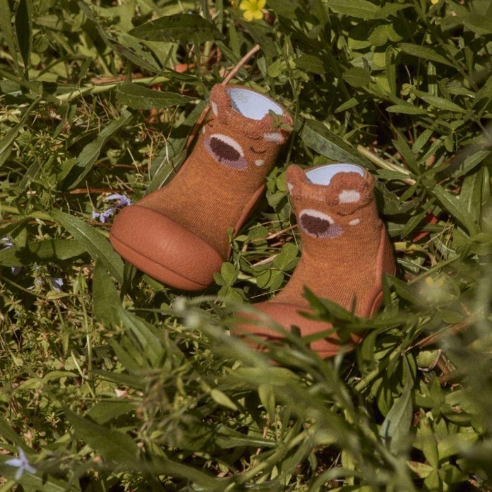 Attipas Zootopia Capybara Brown, calçado barefoot para bebé
