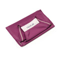 Pouch Sling Neobulle Aquabulle dobrado em roxo.