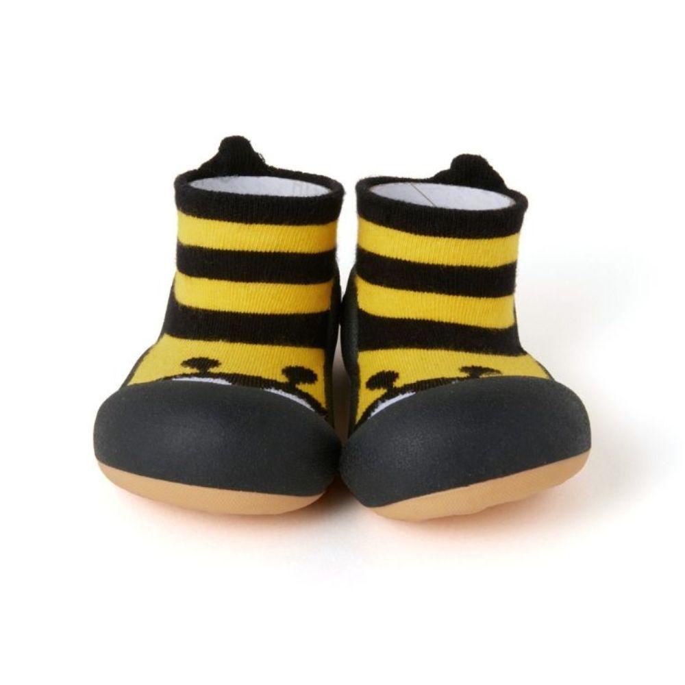 Sapatos Attipas modelo BEE YELLOW com sola bicolor em tons vibrantes para bebé.