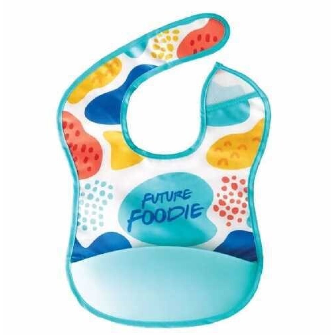 Babete de bebé impermeável da Tiny Twinkle com padrão colorido abstrato e texto "Future Foodie", com bolso apanhador azul claro.