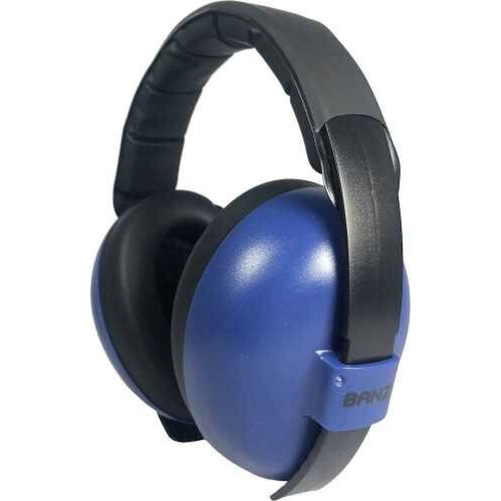 [Protetores de ouvidos Banz pretos com design compacto e ergonómico para proteção auditiva de bebés.]