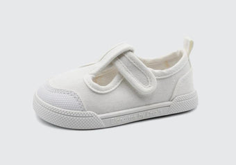 Sandália infantil barefoot Blanditos by Crio's em lona branca, estilo clássico com tira de velcro e ponteira reforçada.