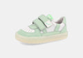 Sapatilha infantil Barefoot Blanditos Caicos verde menta e branco, pele suave, fecho duplo velcro, sola fina e flexível.