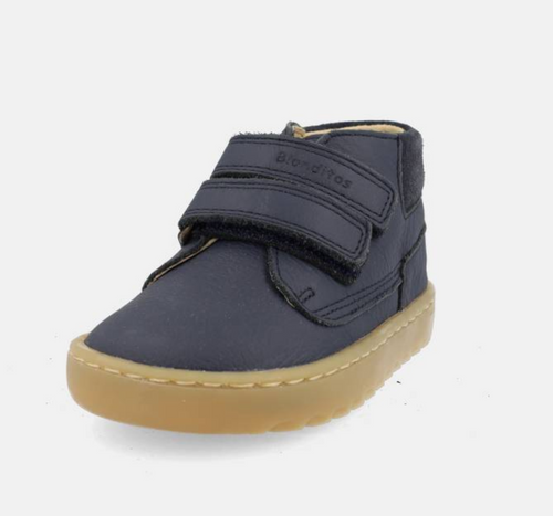Sapatilha infantil barefoot Blanditos Lima Marinho em pele azul-escura, vista frontal, com fecho de velcro duplo e sola de borracha castanha.