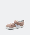 Sapatilha Blanditos Igor cor Rosa, vista lateral. Calçado respeitador barefoot com velcro e sola branca. Calçado Barefoot leve para criança.


