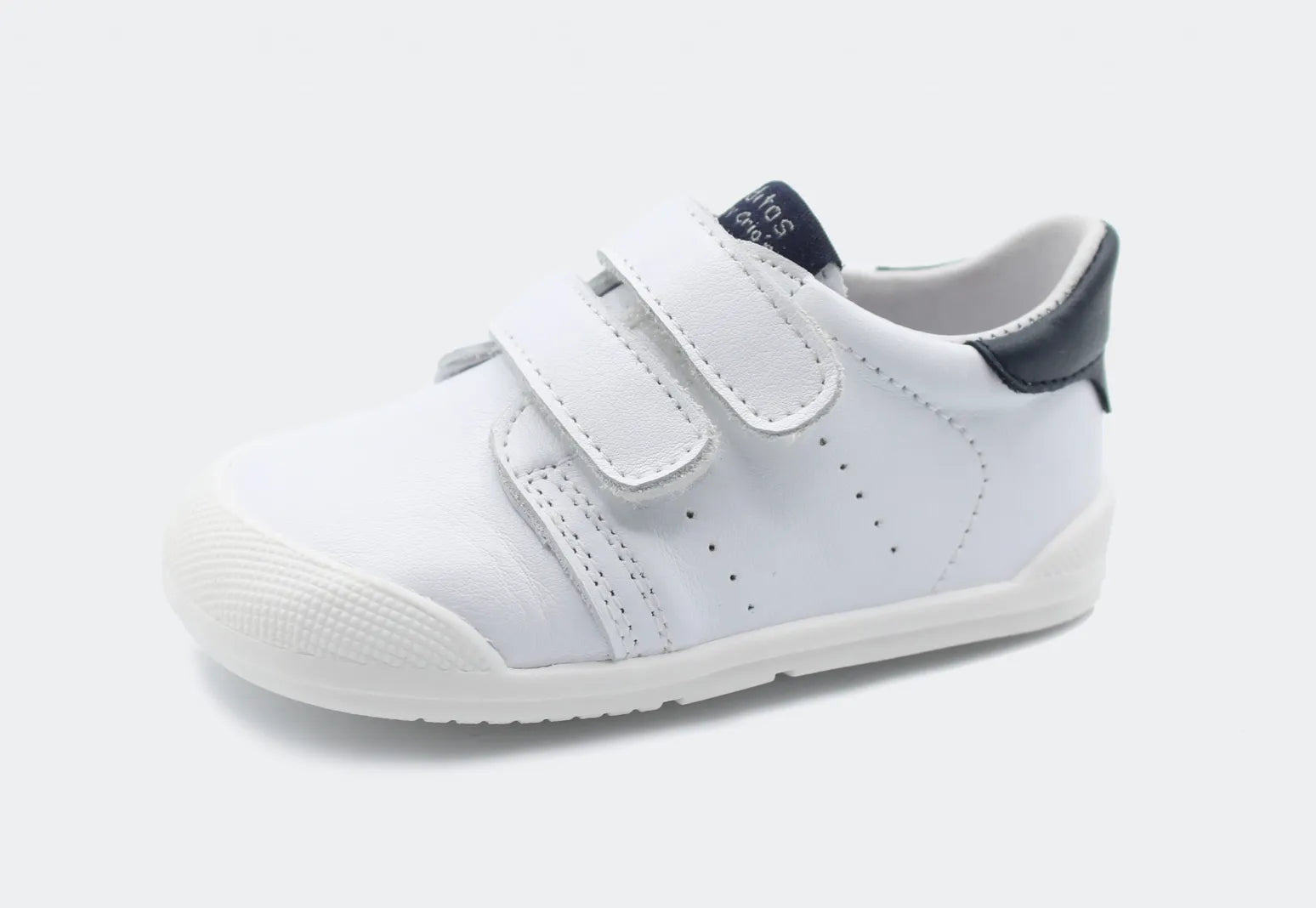 Sapatilha Blanditos Paris branca com detalhes azul-naval (BN), vista lateral - Calçado Respeitador, Barefoot, Calçado Barefoot infantil fecho duplo velcro.