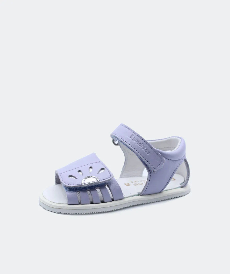 Sandálias Blanditos em lilás, design barefoot com ajuste em velcro, sola antiderrapante e biqueira reforçada para maior segurança e conforto.