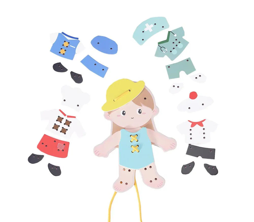 Todas as 28 peças do Classic World Conjunto de figuras para enlaçar - Menina, incluindo a figura e os diversos trajes.