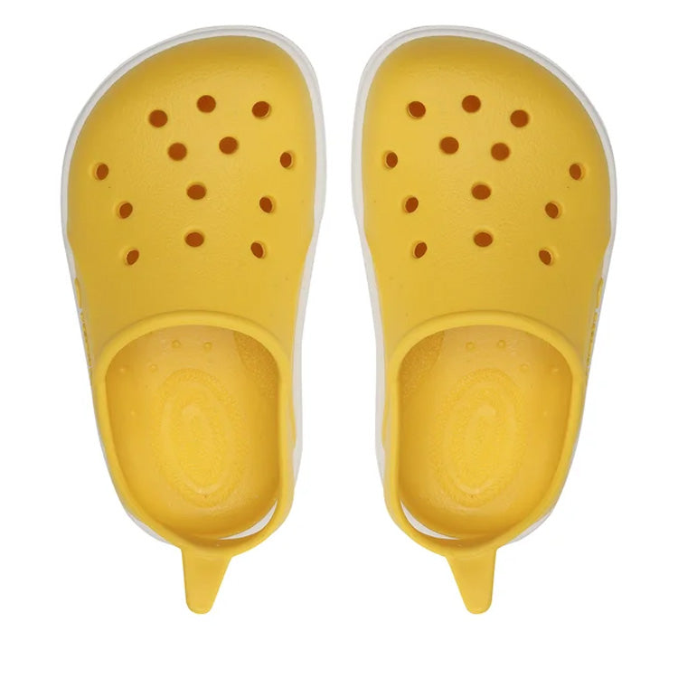 Par de sandálias Boatilus Cloggy Amarelo, vista de cima, ideal para praia e piscina.