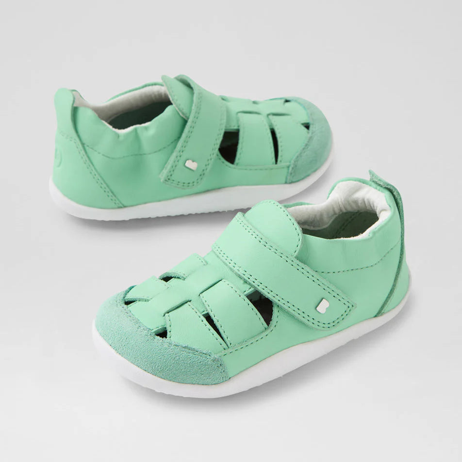 Sapatilhas Bobux Xplorer Maris cor Jelly Mint vistas de lado