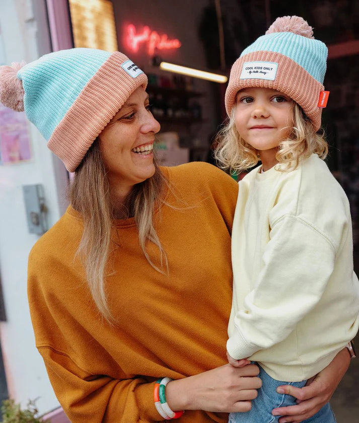 HELLO HOSSY Gorro com Pompom Candy