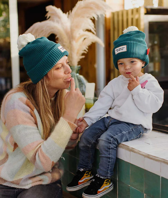 HELLO HOSSY Gorro com Pompom Duck