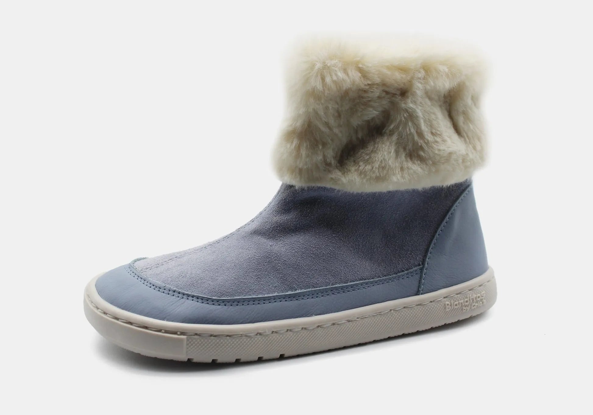  Bota Laponia Barefoot cor Azafata (azul acinzentado) da Blanditos by Crio's. Calçado Respeitador infantil em pele com forro de pêlo e sola branca. Calçado Barefoot flexível.