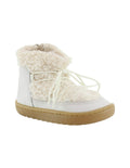 Bota de inverno Blanditos by Crio's Nieve Porcel, vista lateral ligeiramente diferente, destacando o fecho.