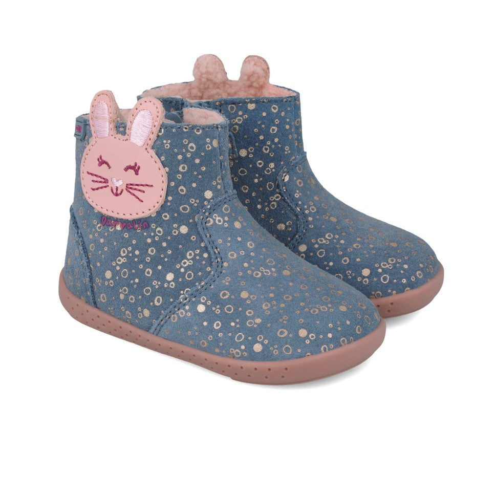 Par de botas Garvalín Coelhinho azuis, resistentes à água, com topo de coelho rosa e padrões metálicos, vista frontal.