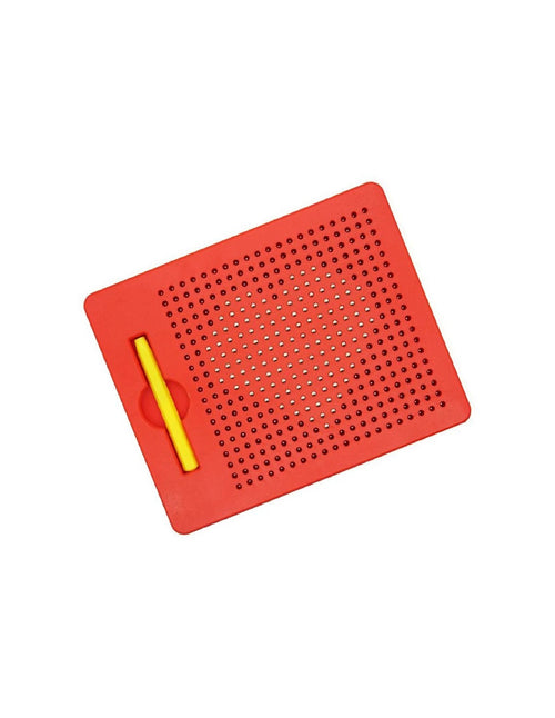 O Braintoys IMApad quadrado vermelho, um tablet magnético de bolso, com o lápis amarelo encaixado no canto, visto de cima.
