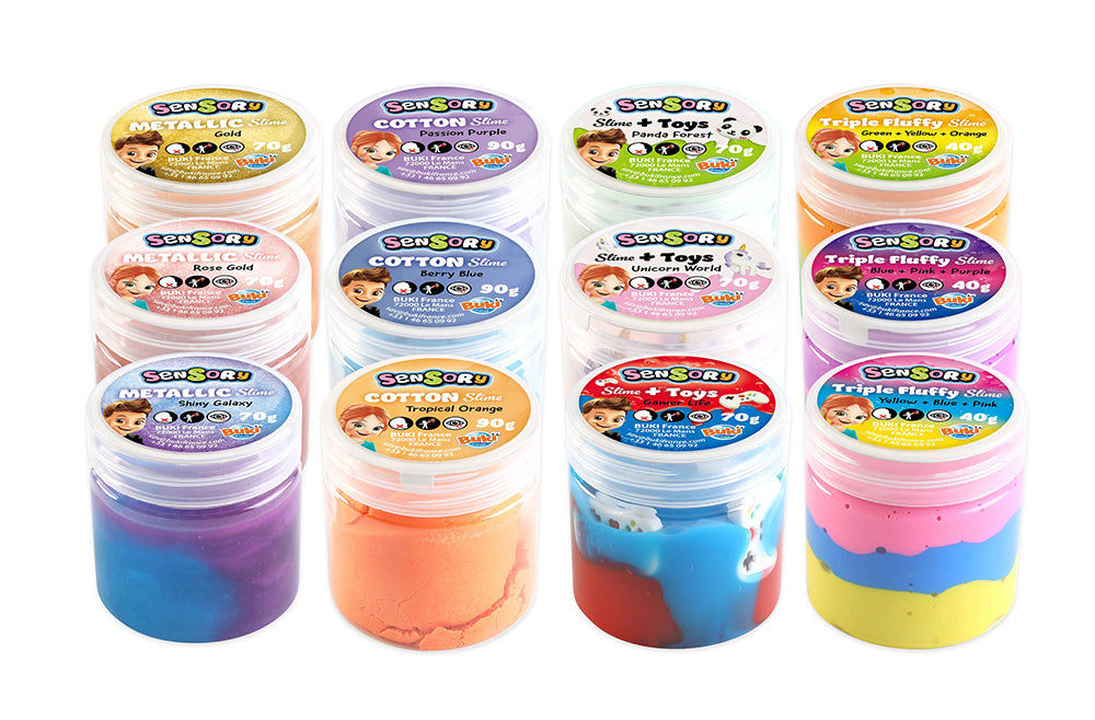 Grid de 12 boiões individuais de slime sensorial Buki: Cotton, Metálico, com brinquedos e Triplo Fluffy. Mostra a variedade de cores e texturas.