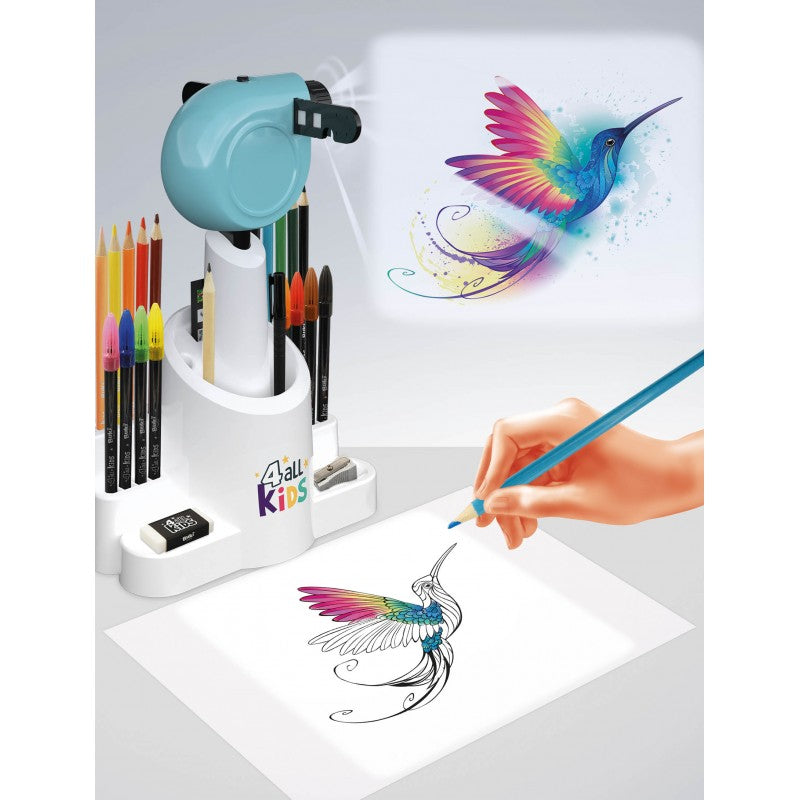 Criança a colorir um desenho projetado pelo Buki Projetor 2 em 1 com as cores guia.