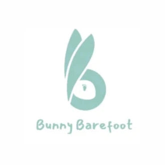 Logótipo da marca Bunny Barefoot, especializada em calçado barefoot suave e respirável, ideal para os primeiros passos e para o conforto diário.